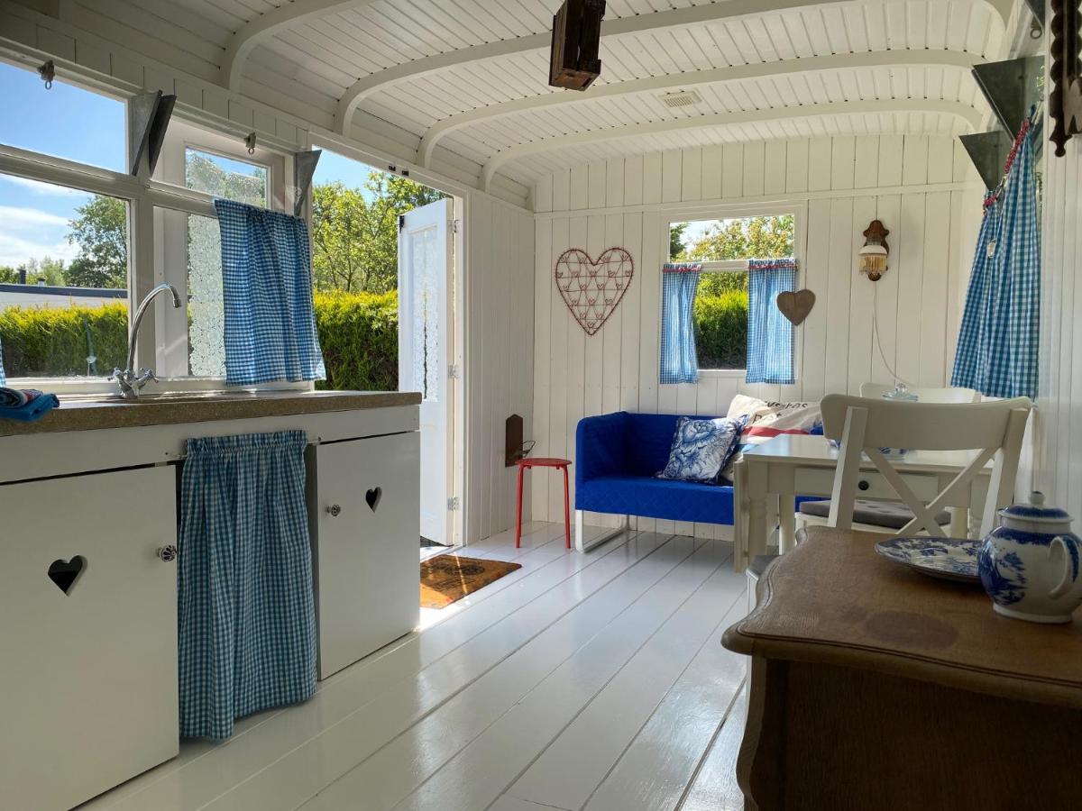 Little Blue House Hotel Oostvoorne Bagian luar foto