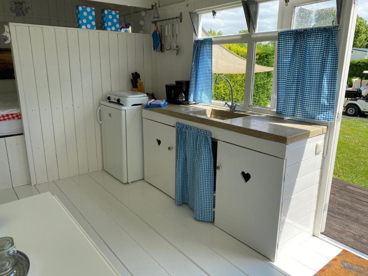 Little Blue House Hotel Oostvoorne Bagian luar foto
