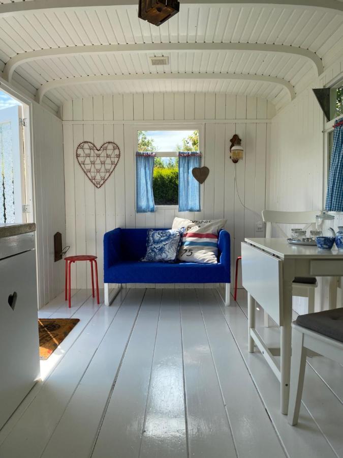 Little Blue House Hotel Oostvoorne Bagian luar foto