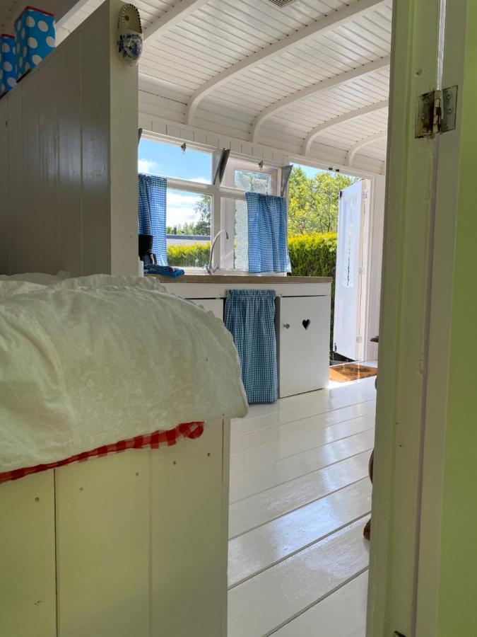 Little Blue House Hotel Oostvoorne Bagian luar foto